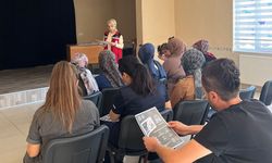 Alaca’da velilere “İlk Öğretmenim Ailem” projesi tanıtıldı
