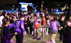 Alaca’da türkü dolu gece: Gönüllerince eğlendiler