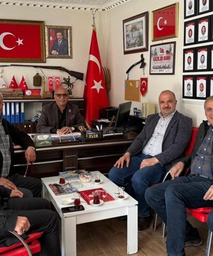 AK Parti’den Şehitler Haftası kapsamında anlamlı ziyaret