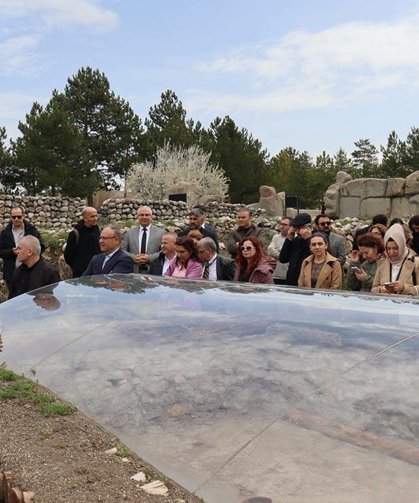 Hüseyingazi Sempozyumu’nda tarih ve irfan yolculuğu