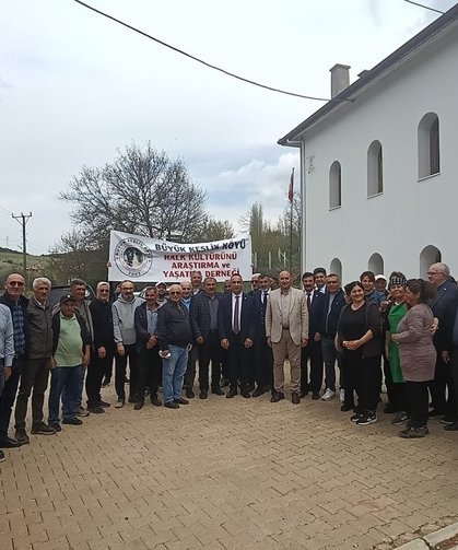 CHP heyeti Büyükkeşlik Köyü’nde yağmur duasına katıldı