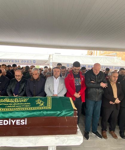 Gazeteci Kemal Bolat son yolculuğuna uğurlandı