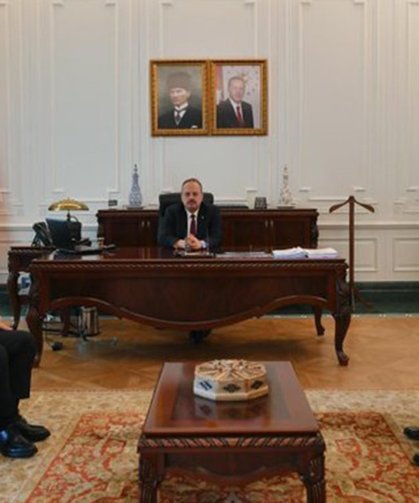Çorumlu isimlerden Vali Canbolat’a ziyaret
