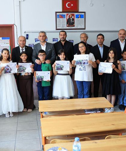 Alaca Hüseyin Gazi İlkokulu’nda karne heyecanı