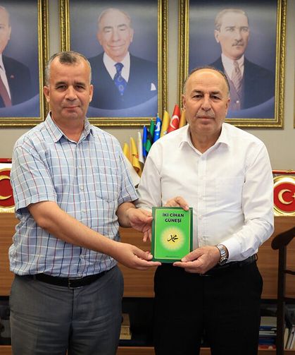 Çetin Bulut’tan Başkan Arslan’a kitap hediyesi
