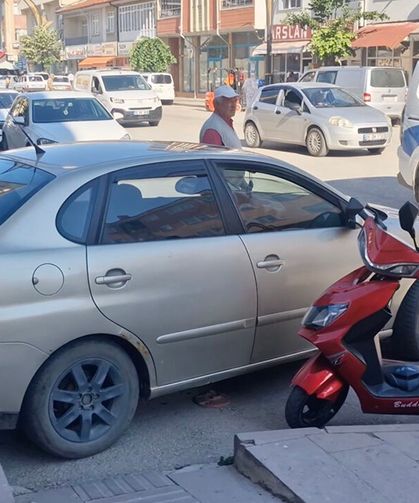 Otomobil ile motosiklet çarpıştı: 2 yaralı