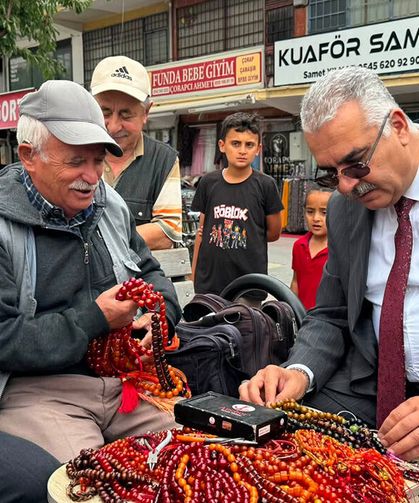 Ahlatcı, Alaca’da esnaf ve vatandaşlarla buluştu