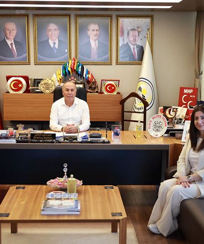 Başkan Arslan, Cansu Genç’i belediyede ağırladı