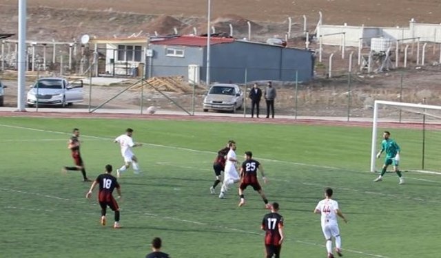 Alaca maçında hakemin 90+7’de verdiği karar tartışmalara neden oldu