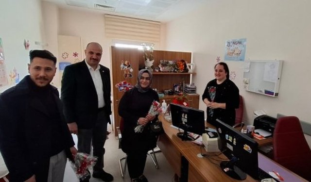 AK Parti'den sağlık çalışanlarına kutlama ziyareti