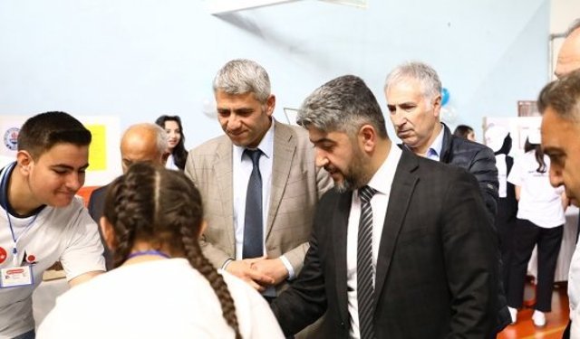 4006 TÜBİTAK Bilim Fuarı, büyük ilgi gördü