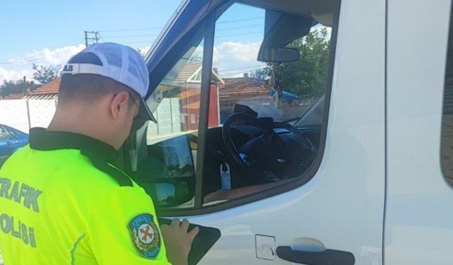 Alaca'da okul servisleri denetlendi