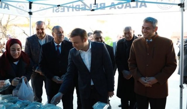 Hüseyin Gazi İlkokulu’nda Filistin’e destek kermesi