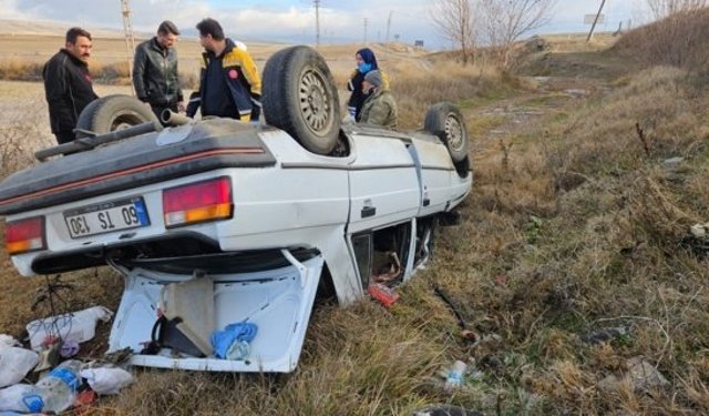 Cenazeye giderken kaza: 2 kişi yaralandı