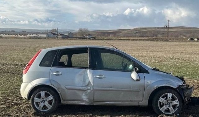 Kontrolden çıkan araç kaza yaptı: 2 yaralı