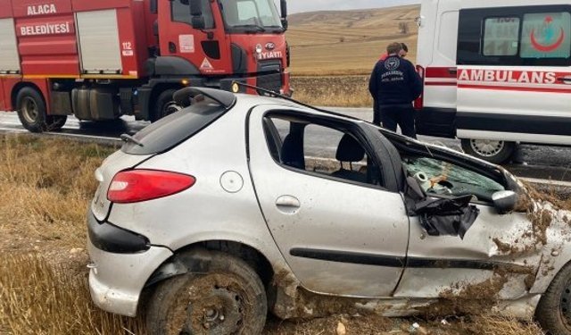 Kontrolden çıkan araç tarlaya devrildi: 1 yaralı