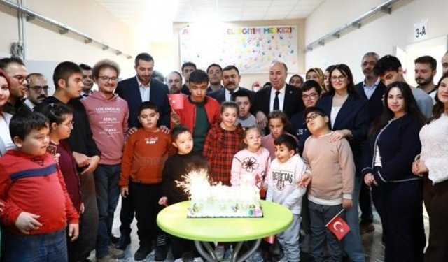 MHP’den Alaca Özel Eğitim Uygulama Okuluna ziyaret