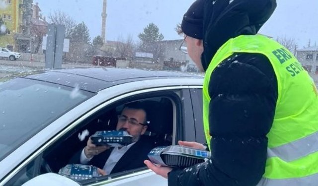 AK Gençlik’ten ‘iftara beş kala’ ikramı