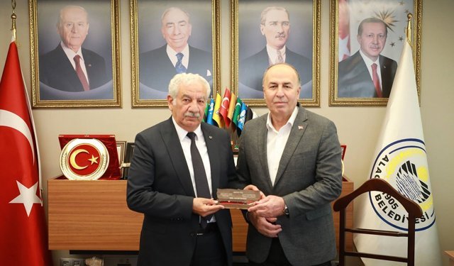 Demirel’den Alaca Belediyesi’ne ziyaret