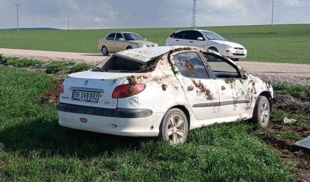 Alaca’da otomobil tarlaya devrildi