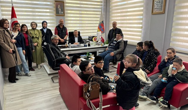 Başkan Erbaş, özel öğrencileri ağırladı