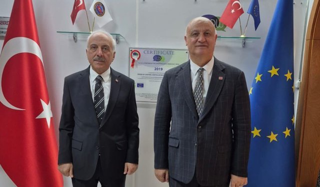 Gül, Salim Çoruk ile yerel yönetimleri görüştü