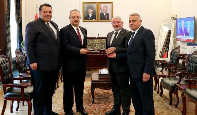 Çorum heyetinden Vali Canbolat’a hayırlı olsun ziyareti