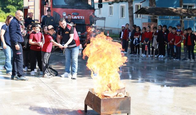 Alaca'da öğrencilere yangın güvenliği eğitimi verildi