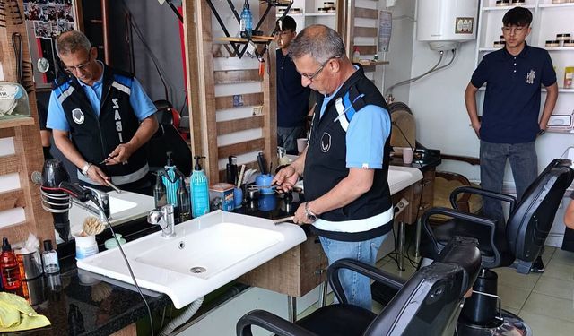 Kuaförler zabıta tarafından denetlendi