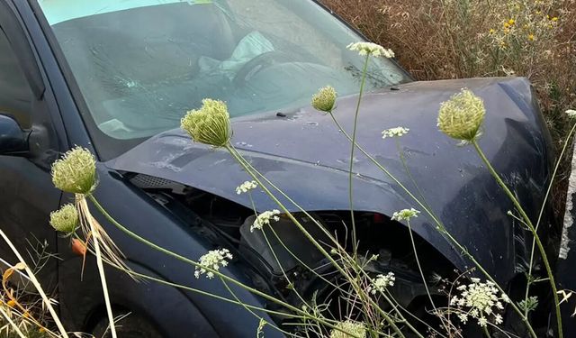 Alaca’da otomobil yoldan çıktı: 4 kişi yaralandı