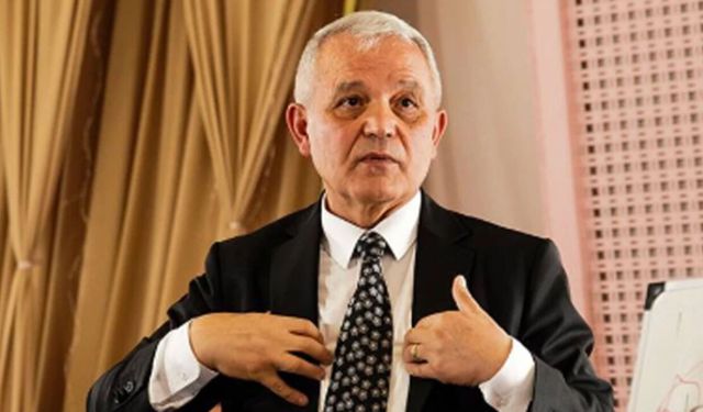 Mamak Belediye Başkanı Veli  Gündüz Şahin CHP’den istifa etti