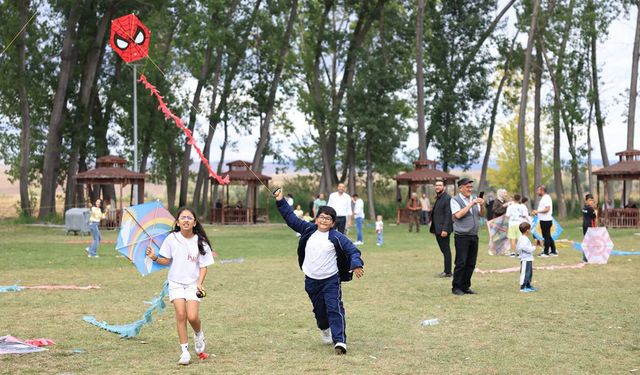 Uçurtma Şenliği renkli görüntülere sahne oldu
