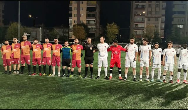 Çopraşık Köyü Deli Kadir Spor yarı finalde