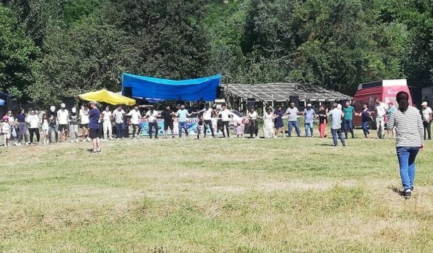 Dereyazıcı Köyü'nde coşkulu şenlik