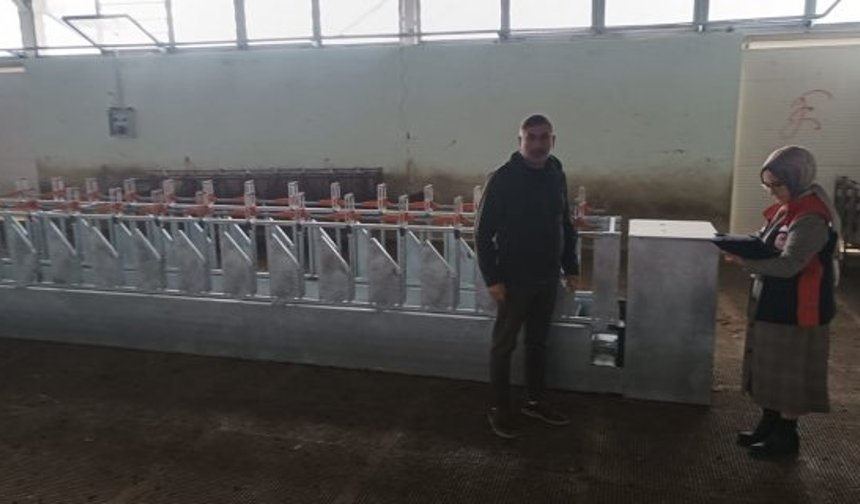 Alaca’da kadın üreticiye 'Süt Sağım Ünitesi' teslim edildi