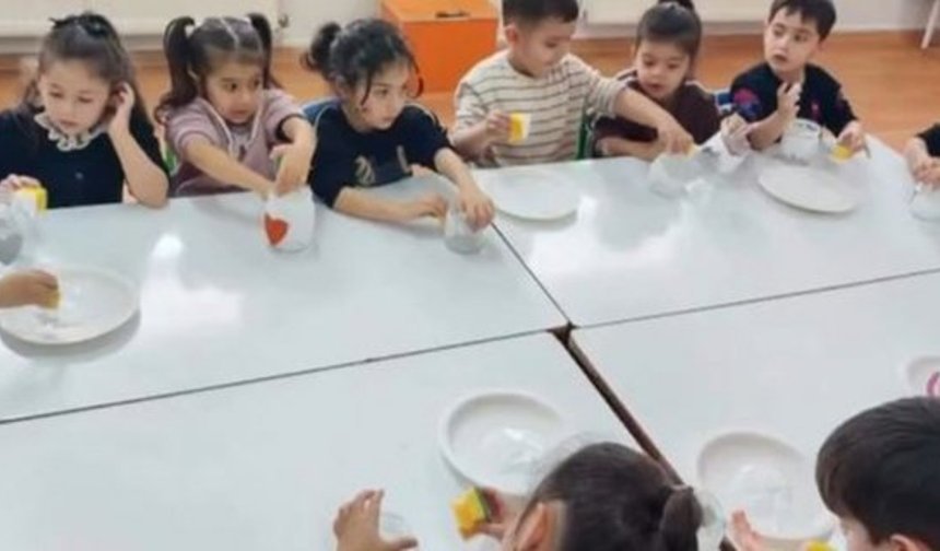 Minik eller mum yaptı, ortaya renkli görüntüler çıktı