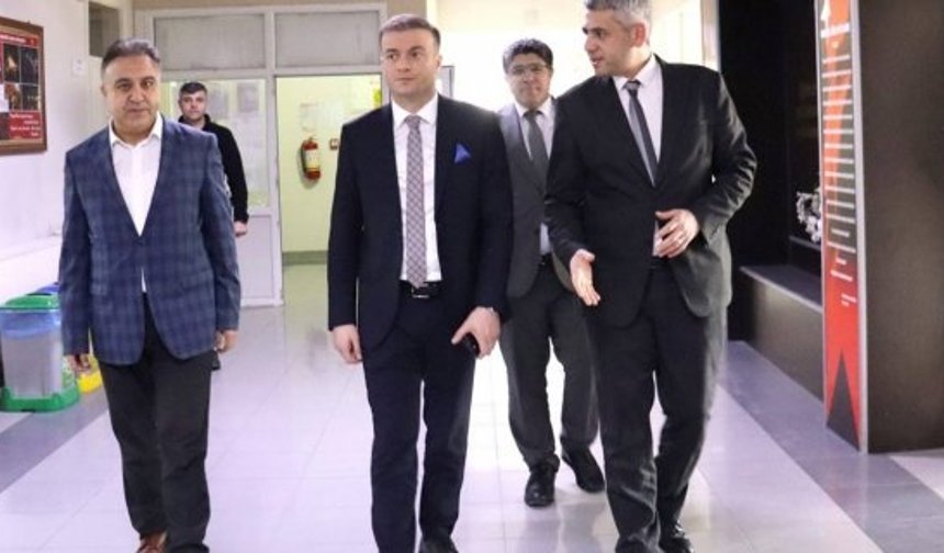 Dinçer, İlçe Milli Eğitimi ziyaret etti