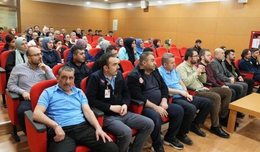 Alaca Devlet Hastanesi’nde tüberküloz eğitimi verildi