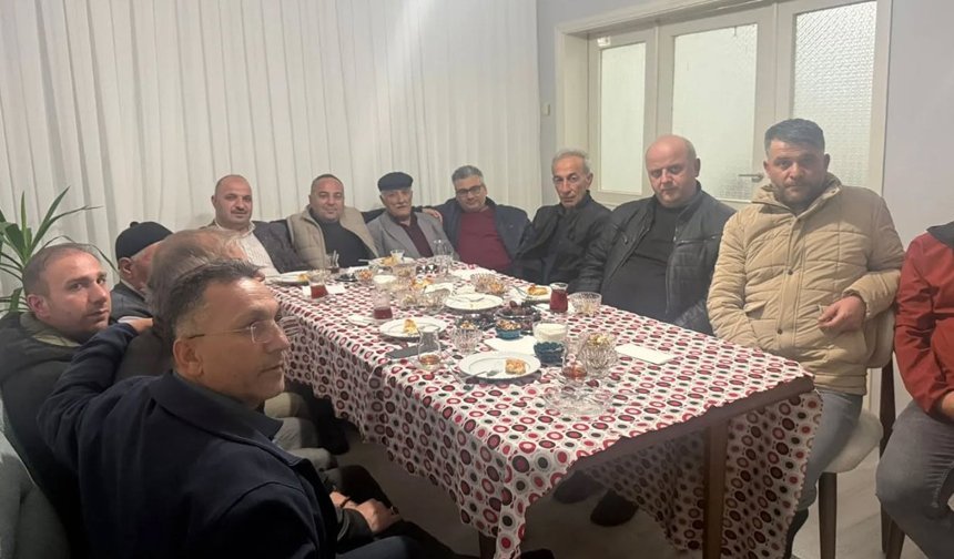 İlçe Başkanı Gürsoy’dan umreden dönen Kaplan ailesine ziyaret