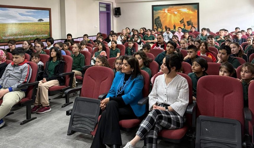 Alaca'da TÜBİTAK Bilim Söyleşisi düzenlendi