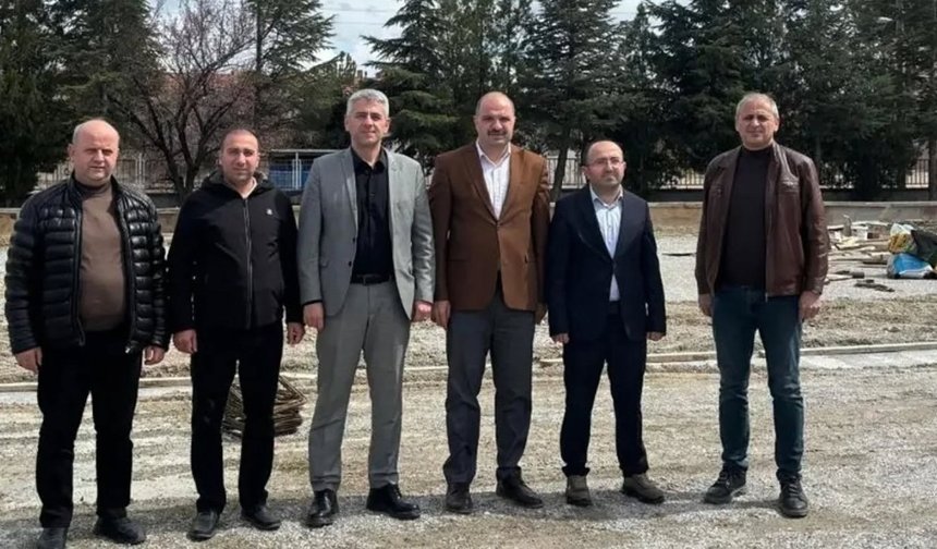 Alaca'ya iki yeni sentetik halı saha yapılıyor