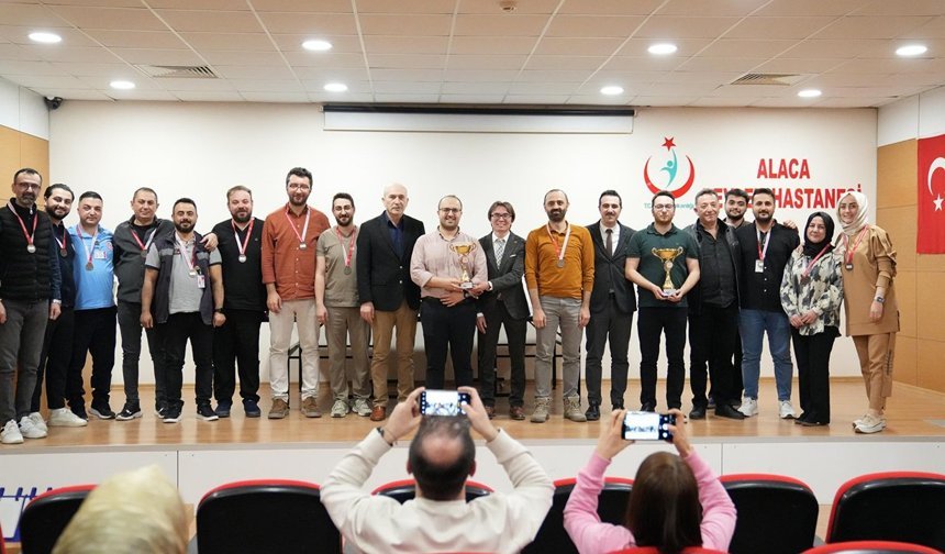 Alaca Devlet Hastanesi’nde masa tenisi turnuvası tamamlandı