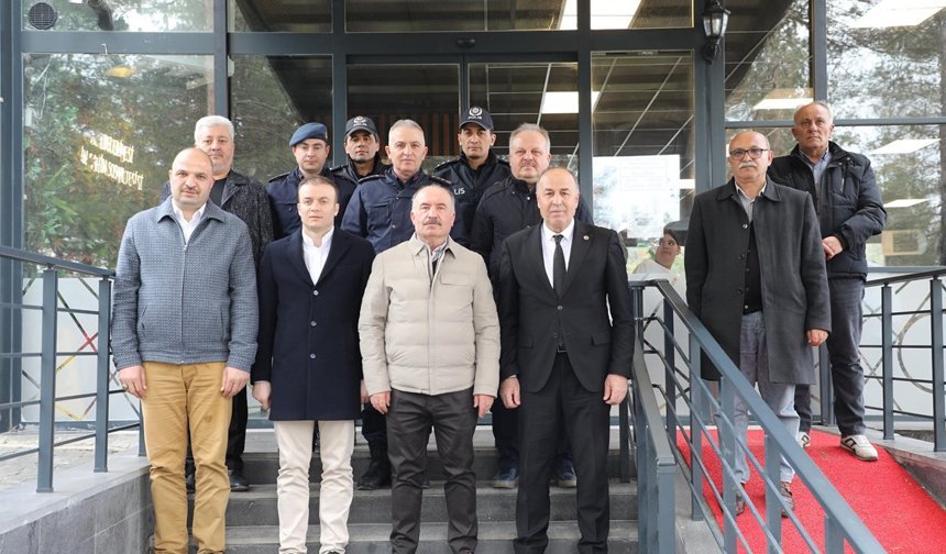 Vali Çalgan, Alaca’da sosyal tesiste ağırlandı