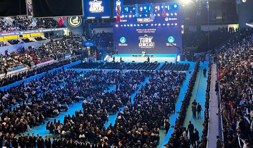 Alaca Ülkü Ocakları Ankara’daki büyük kurultaya katıldı