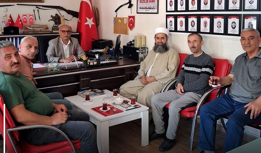 Şehit aileleri ve gaziler derneğine anlamlı ziyaret