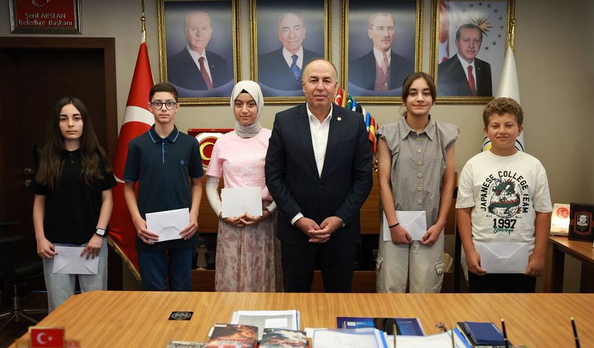 Siyer-i Nebi şampiyonları Başkan Arslan’ın konuğu oldu