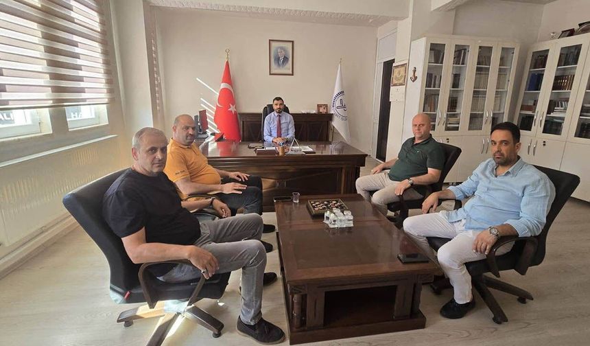 AK Parti'den Müftü Önder Arık’a hayırlı olsun ziyareti