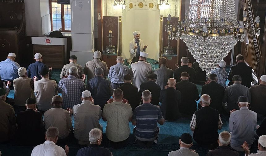 Alaca’da Gaziler Günü’nde şehitlik ziyareti ve Mevlid-i Şerif programı