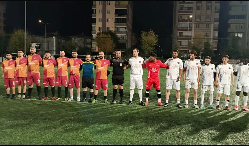 Çopraşık Köyü Deli Kadir Spor yarı finalde
