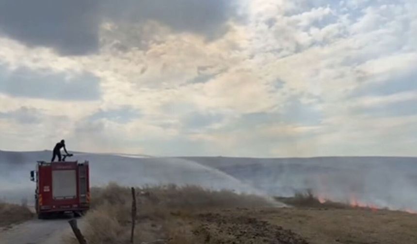 Örükaya’da anız yangını korkuttu